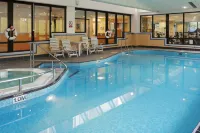 Crowne Plaza STRATFORD UPON AVON by IHG - Yüzme Havuzu