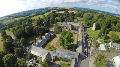 Cbh Dartington Hall Hotel