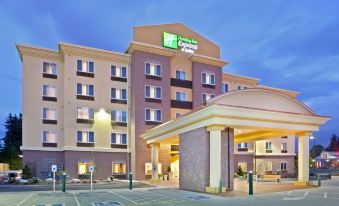 Holiday Inn Express & Suites Seattle North - Lynnwood