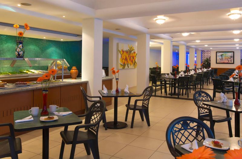 Plaza Pelicanos Club Beach Resort All Inclusive-Puerto Vallarta Updated  2023 Room Price-Reviews & Deals 