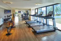 Holiday Inn Express WAIKIKI by IHG - Gym