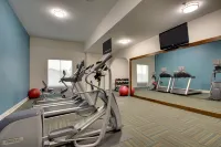 Holiday Inn Express & Suites Laurel