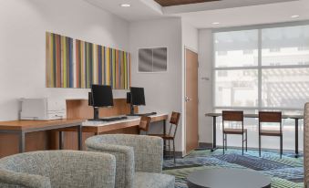 Holiday Inn Express & Suites Sacramento Airport Natomas