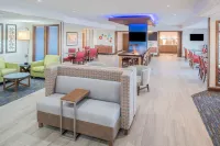 Holiday Inn Express & Suites Bismarck