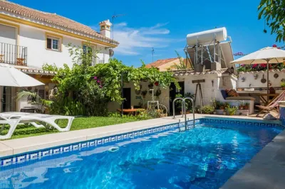 At Home in Malaga Stay & Solo Travellers Hotels in Cala del Moral