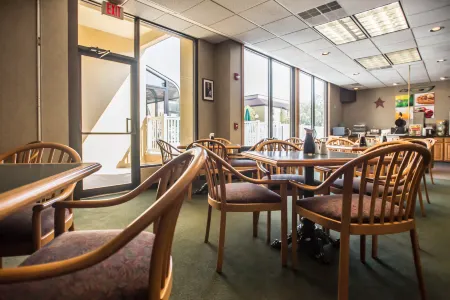 Quality Inn New Columbia-Lewisburg Отели в г. Уотсонтаун