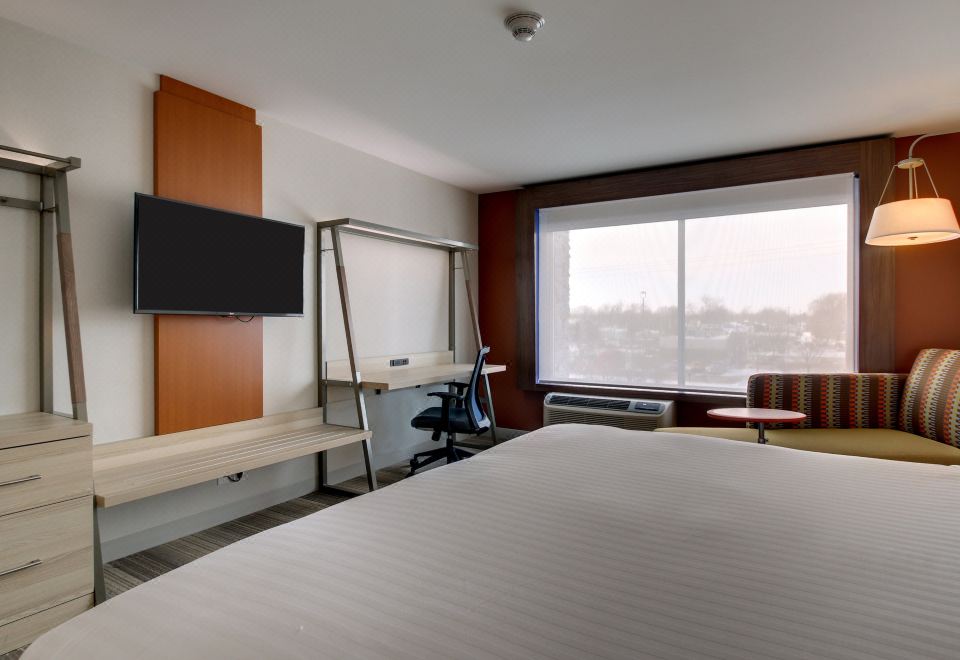 Holiday Inn Express & Suites Galesburg 이미지
