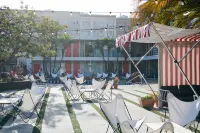 Phoenix Hotel Các khách sạn gần College of Science and Engineering