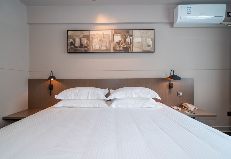 1. 뉴 이스트 아시..