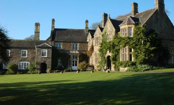 Hunday Manor Country House Hotel