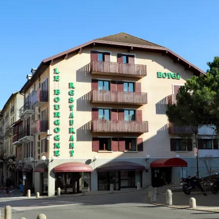 Hotel le Bourgogne Отели рядом с достопримечательностью «Железнодорожный вокзал Эвиан»