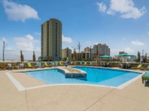 コンフォート イン & スイーツ ガルフ ショアーズ イースト ビーチ ニア ガルフ ステート パーク ボールドウィンのホテル