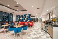 Holiday Inn Express Stockport Hotels in Stockport
