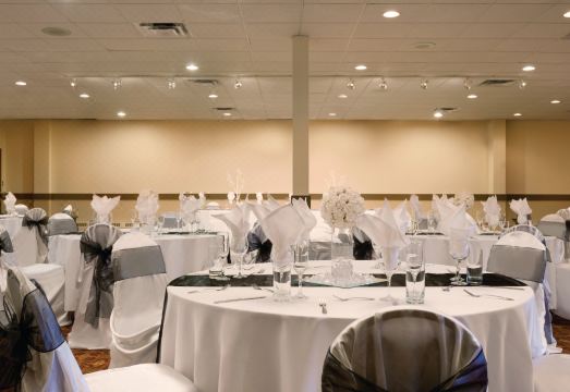 보더 인 & 스위트 로이드민스터