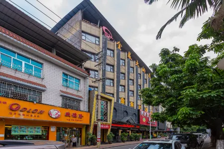 Luodian Jinquan Hotel Отели в г. Лодян