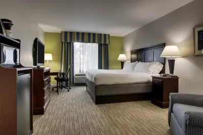 Holiday Inn Express & Suites Middleboro Raynham