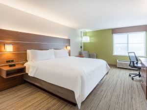 Holiday Inn Express & Suites Scottsburg