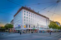 Plaza Premium Columbus Bremen Hotels near Ariane 5 Modell