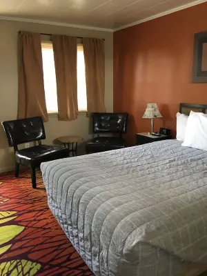 The Triangle Motel Hotels in Alma