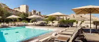 Radisson Blu Hotel, Marseille Vieux Port - Rooftop Pools