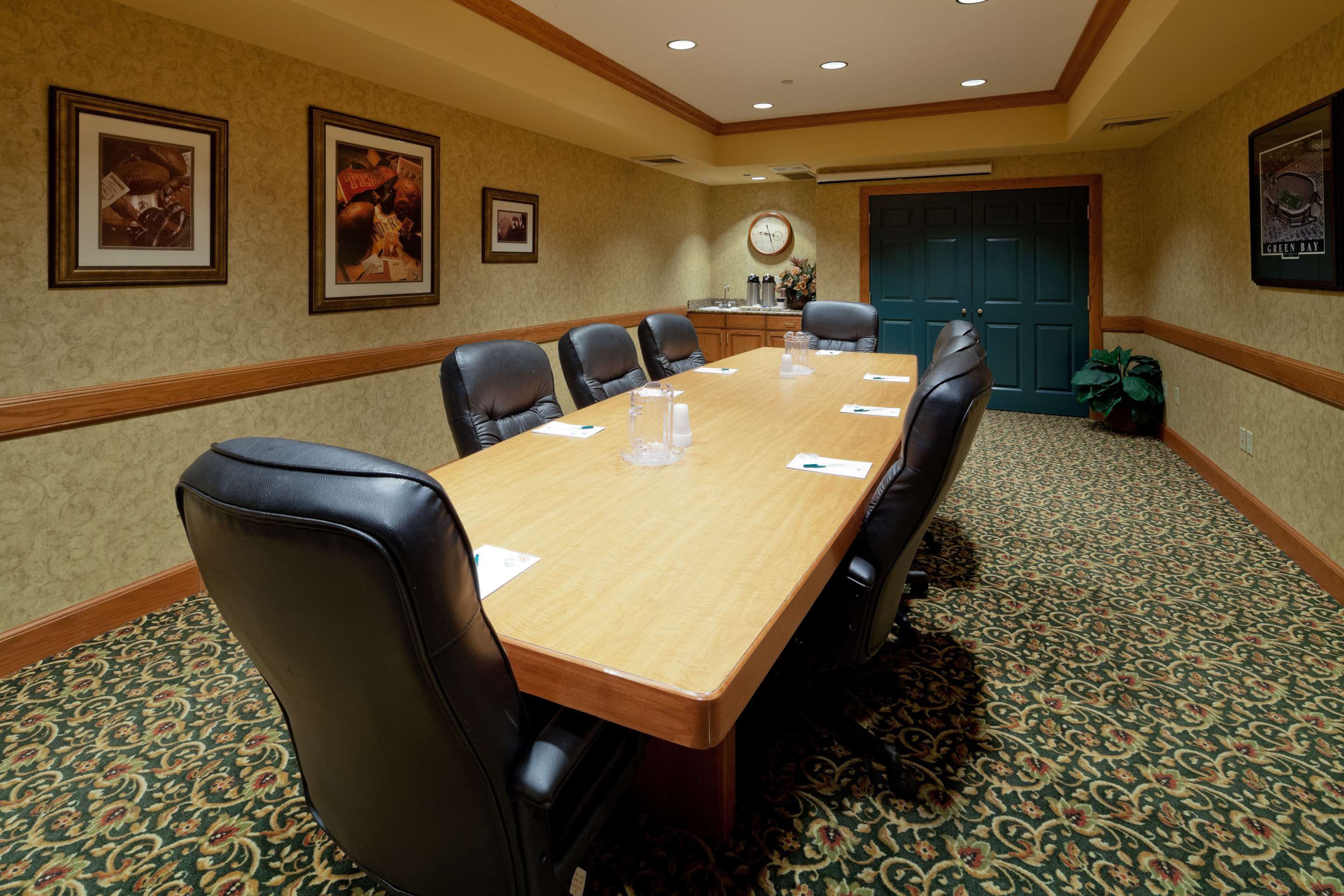 Country Inn & Suites by Radisson, Green Bay East, WI