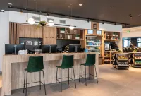 Hilton Garden Inn Bucharest Airport - bar