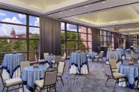Downright Austin, A Renaissance Hotel
