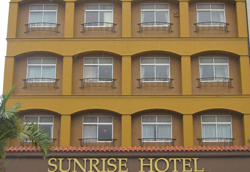 Sunrise Kanko Hotel