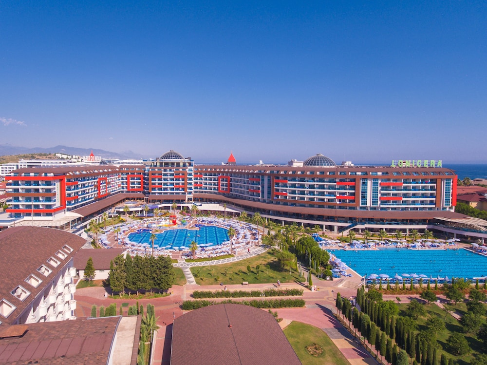 Lonicera World Resort Spa Hotel