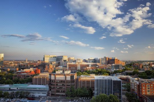 费城大学城喜来登酒店