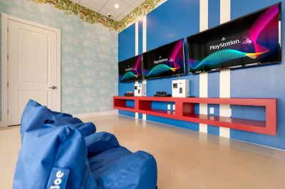 Family Duplex, 3 Bedrooms, Hot Tub #16 Three Bedroom Duplex Photo