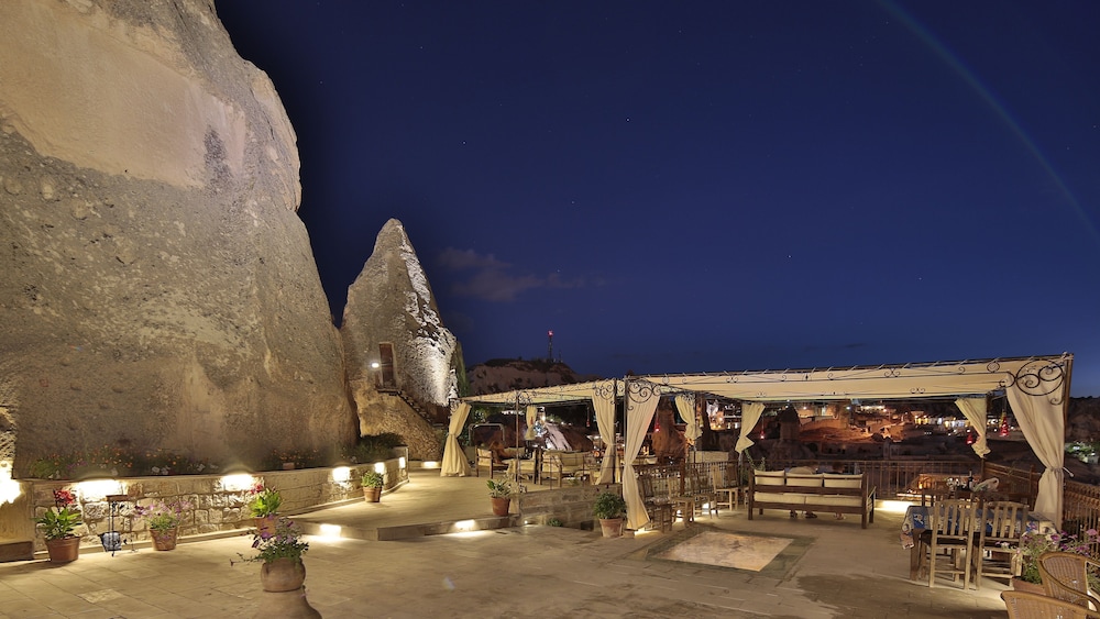 Panoramic Cave Hotel