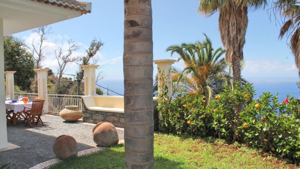 Casa Das Neves by OurMadeira
