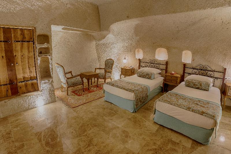 Imperial Cave Suites & SPA