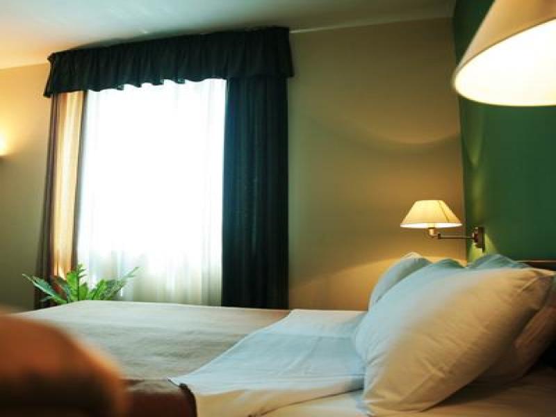 Ararat Hotel