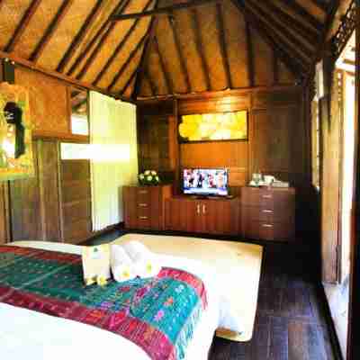 Ethnic Room at Omah Lumbung Bawean by Omah Bungah Rooms