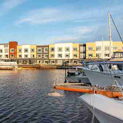 Fairfield Inn & Suites Duluth Waterfront Hotel Exterior