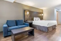 Super 8 by Wyndham Macleod Trail Calgary - Pet friendly