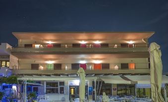 Aktaion Hotel - Housity