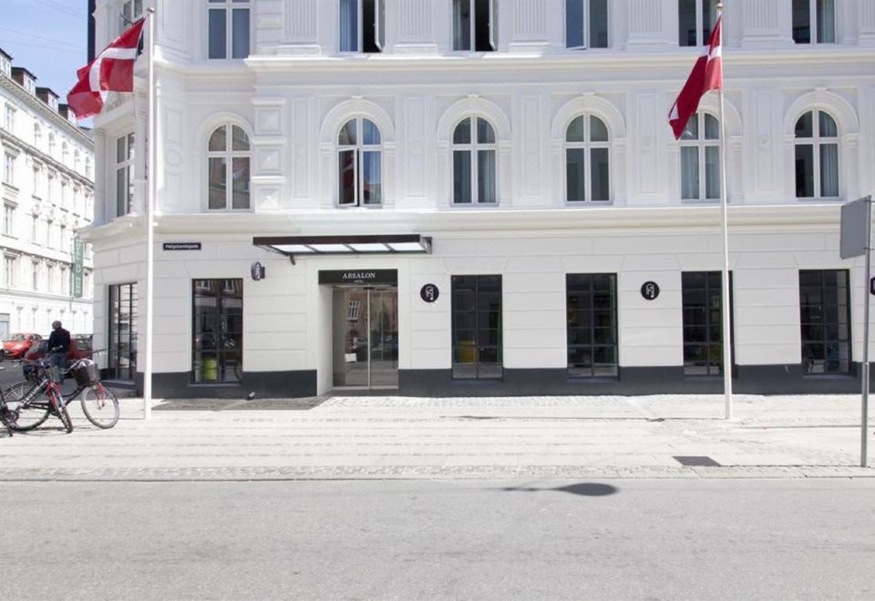 3. 아넥스 코펜하겐..