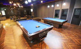 Hotel Class - Housity