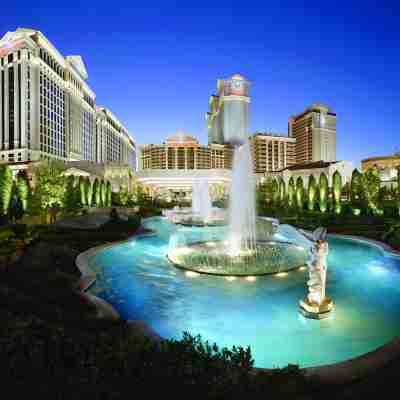 Caesars Suites at Caesars Palace Hotel Exterior