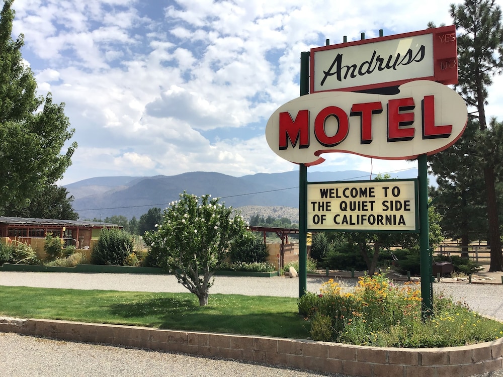 Andruss Motel