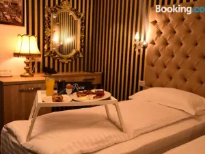 라 로카 부티크 호텔