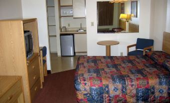 Spanish Trails Inn and Suites