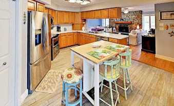 2027 Dunedin - 4 Br Home