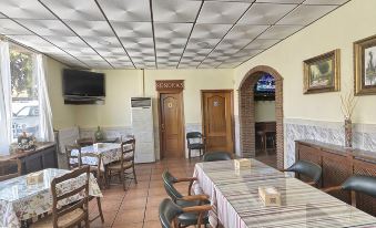 Hostal Las Palomas - Housity