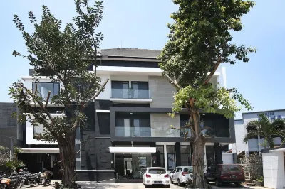 Sans Hotel Fiffa Premiere Malang by RedDoorz Hotels in Lowokwaru