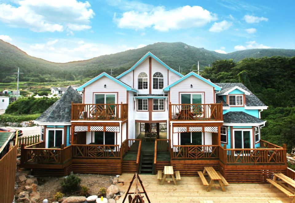 거제도 아라솔펜션 대표 이미지