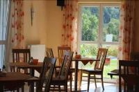 Pension Alram Hof